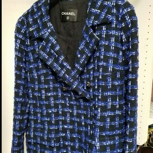 CHANEL Black and Royal Blue Boucle Tweed Jacket